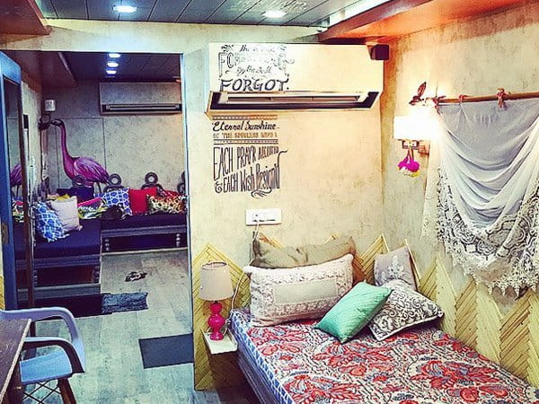 Alia Bhatt vanity van