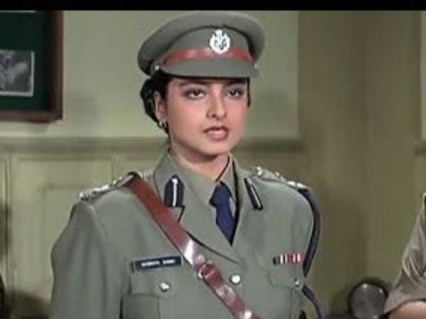 rekha film phool bane angaray police officer look