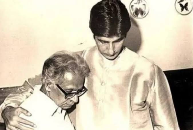 Amitabh Bachchan With his father