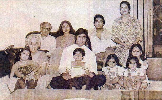 Amitabh Bachchan With Mom Teji Bachchan