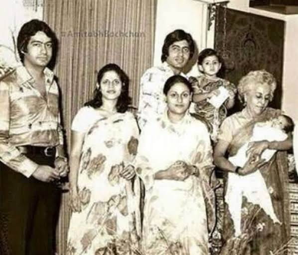 Amitabh Bachchan With Mom Teji Bachchan