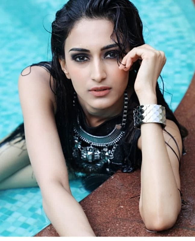 Erica Fernandes hot