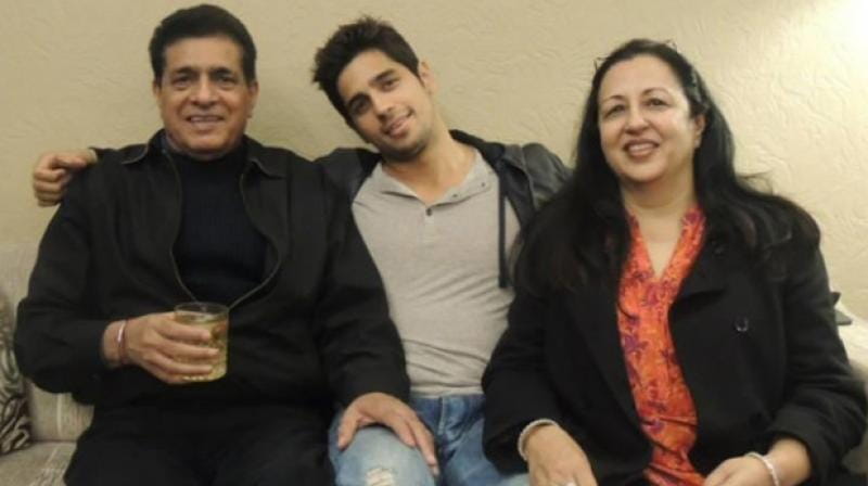 Siddharth Malhotra and His Father