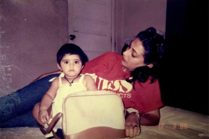 Sonam Kapoor childhood pics