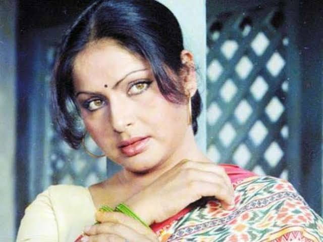 Rakhi Gulzar
