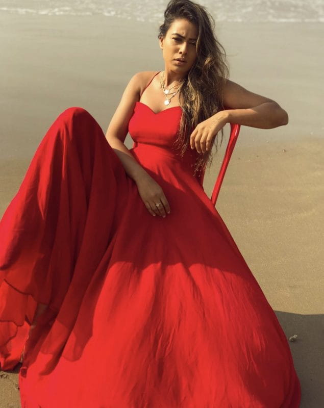 Nia Sharma
