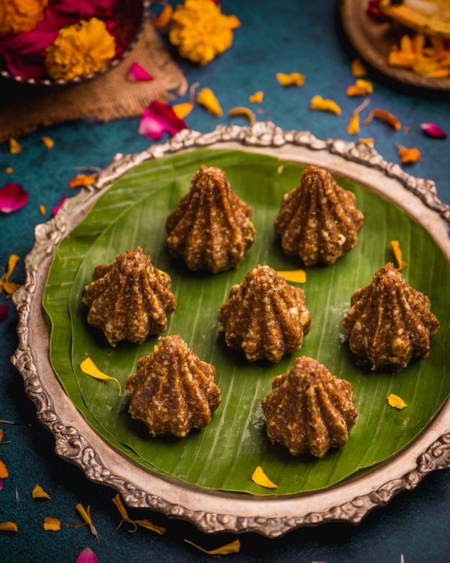 khajoor modak