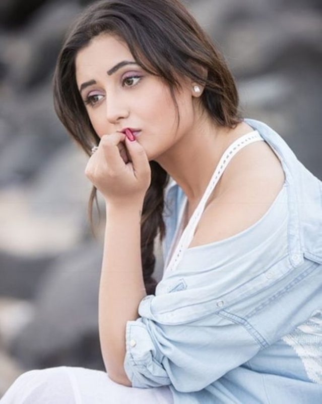 Divya Desai changed name Rashmi Desai