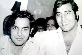 Vinod Khanna and Mukesh Bhatt