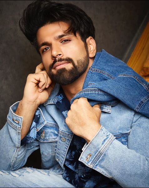 Ritik Dhanjani
