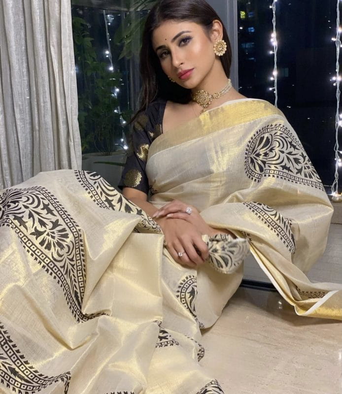 Mouni Roy
