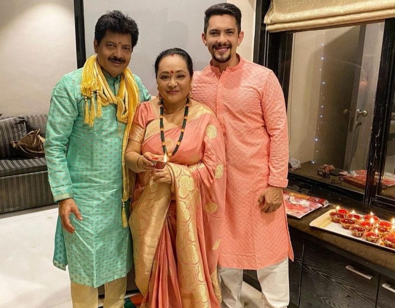 Aditya Narayan's Pre-Wedding