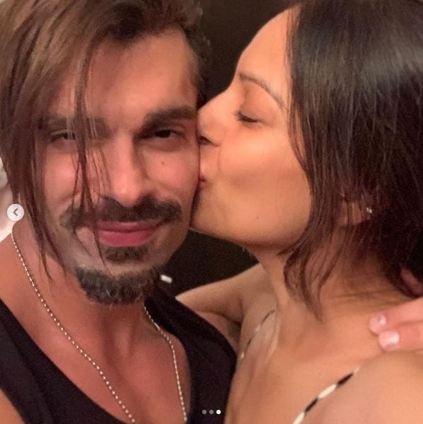 Bipasha Basu-Karan Singh Grover
