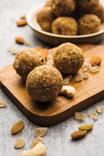 Gond Laddu