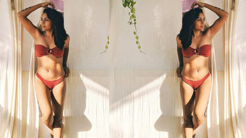Shweta Salve in Bikini