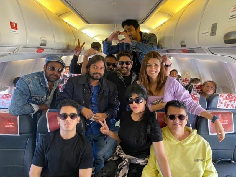 Bachchan Pandey film team