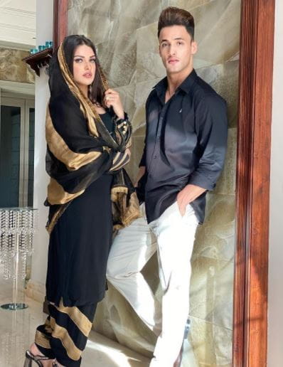 Himanshi  Khurana and Asim Riaz