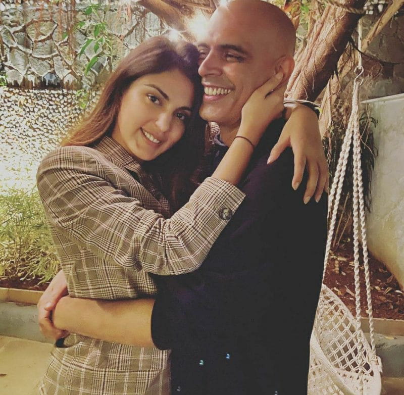 Rajiv Lakshman with Rhea Chakraborty