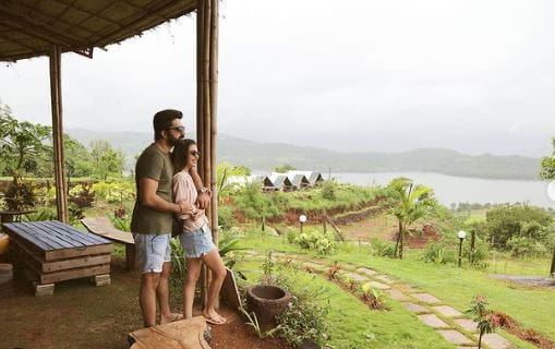 Avinash Sachdev and Palak Purswani