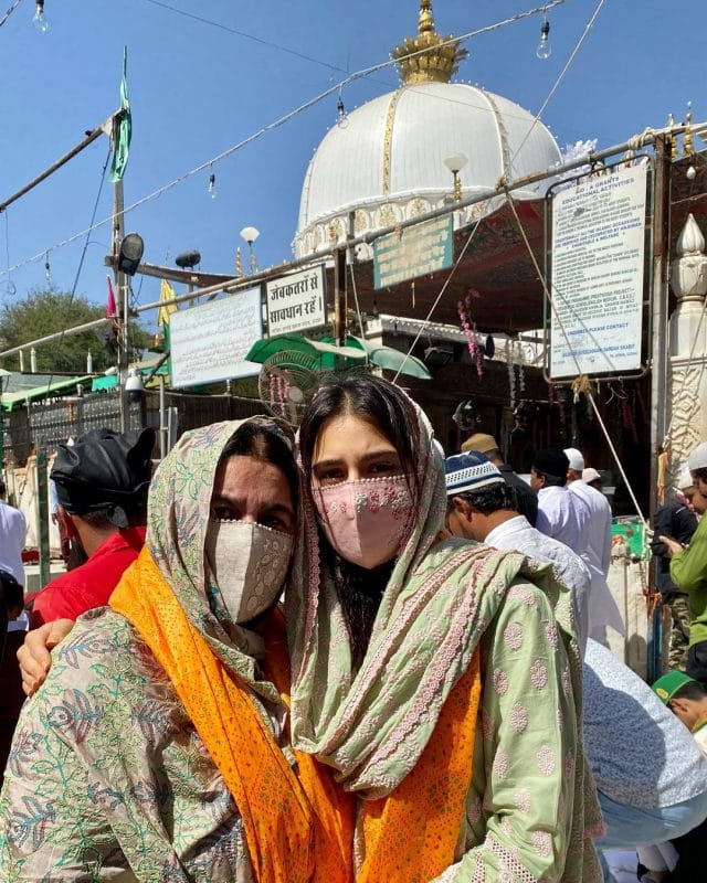 Sara Ali Khan and Amrita Singh