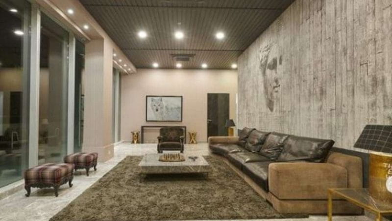 Red Chillies office