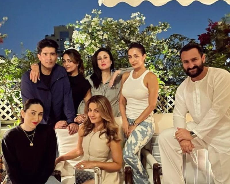 Kareena With Her Girls Gang