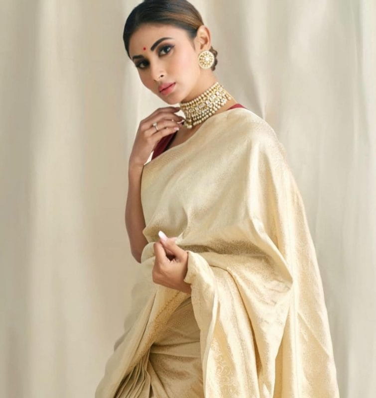 Mouni Roy