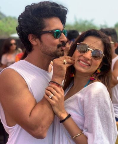 Ravi Dubey and Sargun Mehta