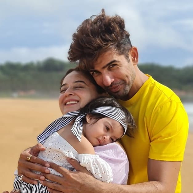 Jay Bhanushali And Mahhi Vij Daughter Tara