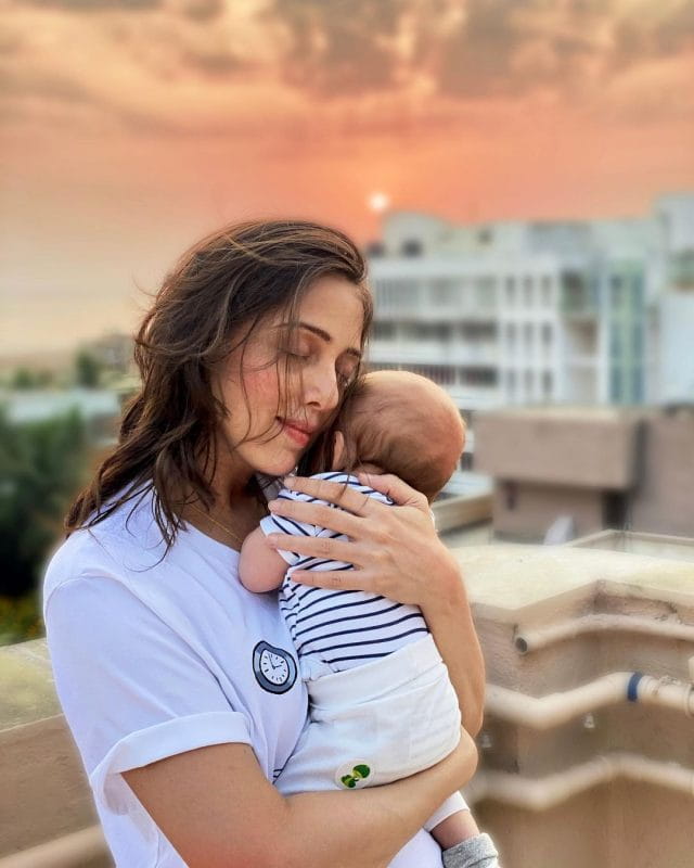 Nakuul Mehta's Wife Jankee Parekh With Son Sufi