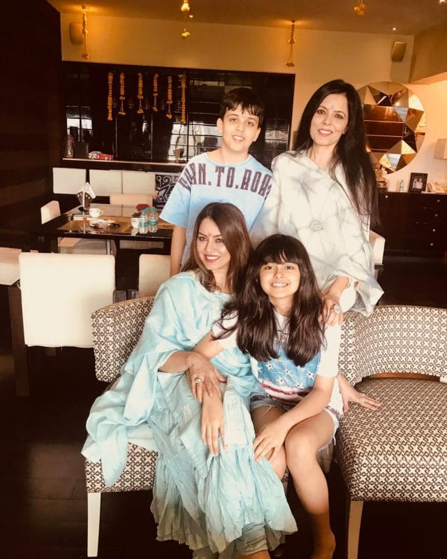 Mahima Chaudhry With Daughter Ariana