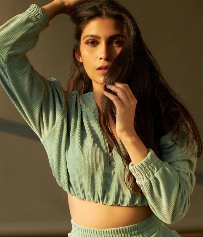 Deepak Tijori's Daughter Samara