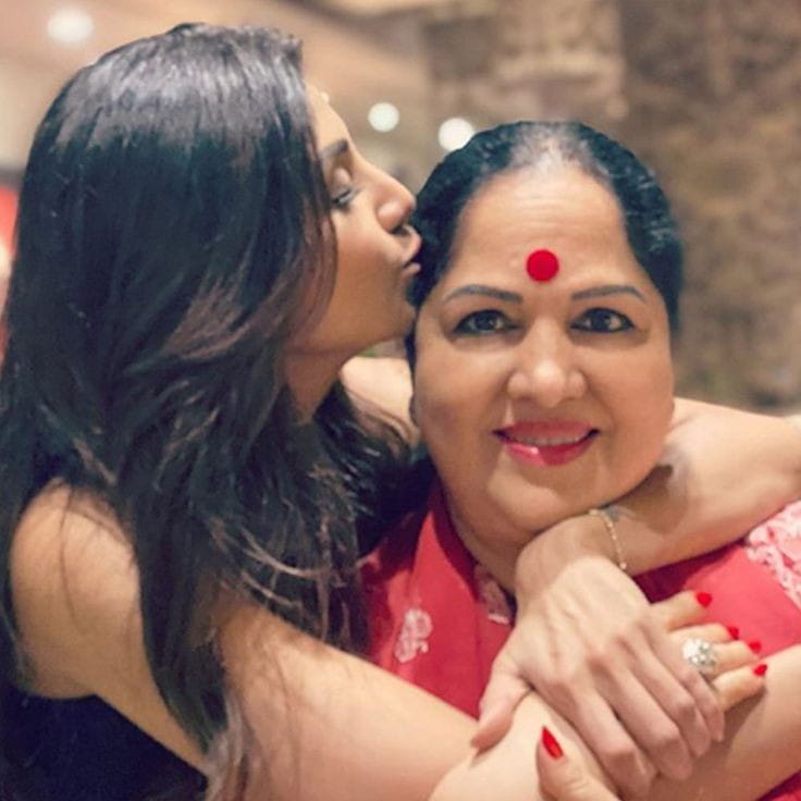 Shilpa Shetty and Sunanda Shetty