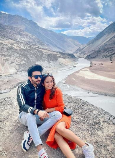 Dheeraj Dhoopar and Wife Vinny Arora