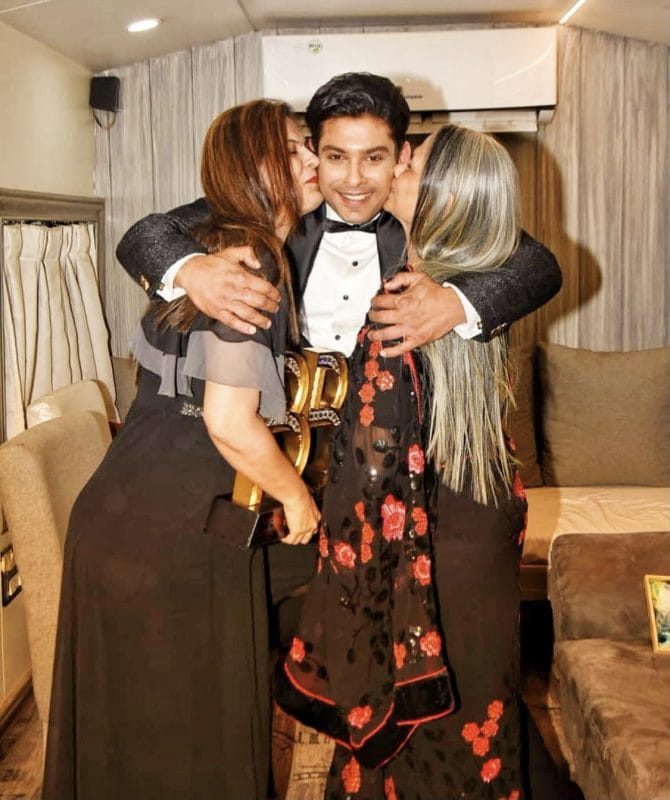 Sidharth Shukla With His Mother