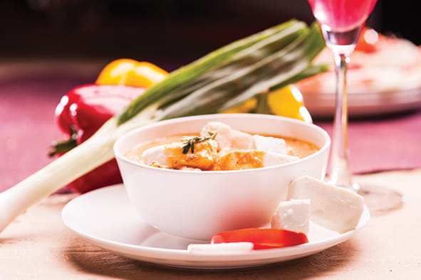 Paneer Kali Mirch In White Gravy