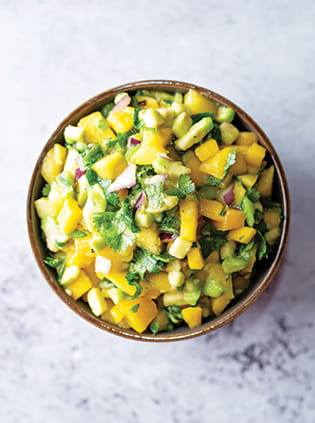 Raw Mango Aur Corn Ka Salad