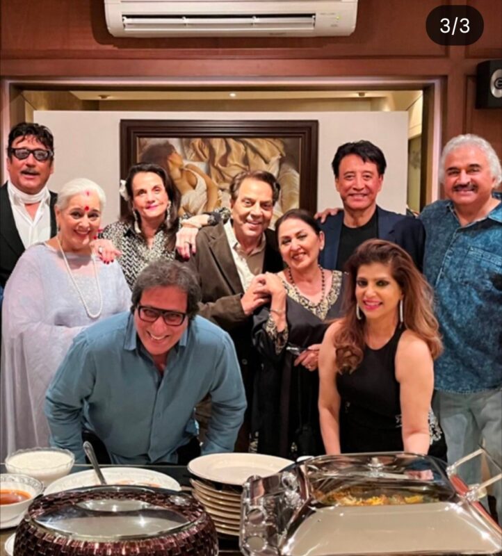 Mumtaz and Dharmendra 