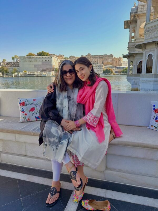 Sara Ali Khan with her Mom