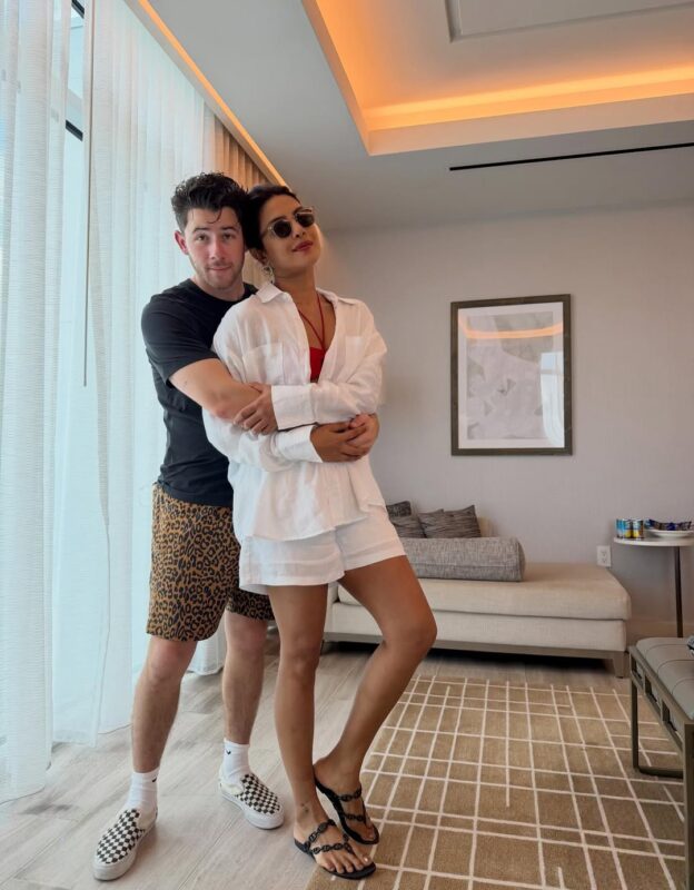 Nick Jonas wears Priyanka Chopda