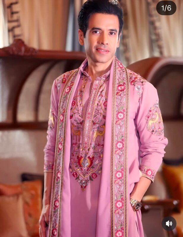 Tusshar Kapoor 
