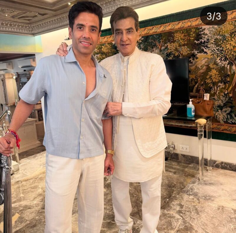 Jeetendra and Tusshar Kapoor 