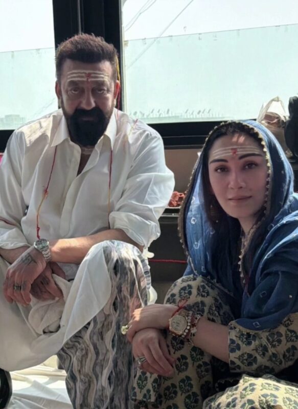 Sanjay Dutt with wife