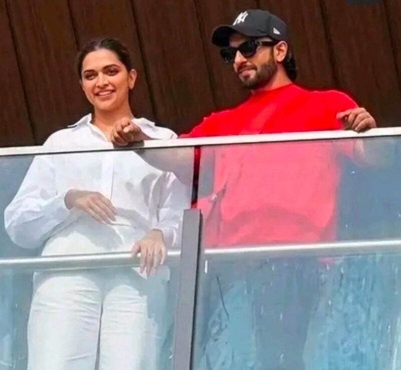 Deepika Padukone Spotted With Ranveer Singh