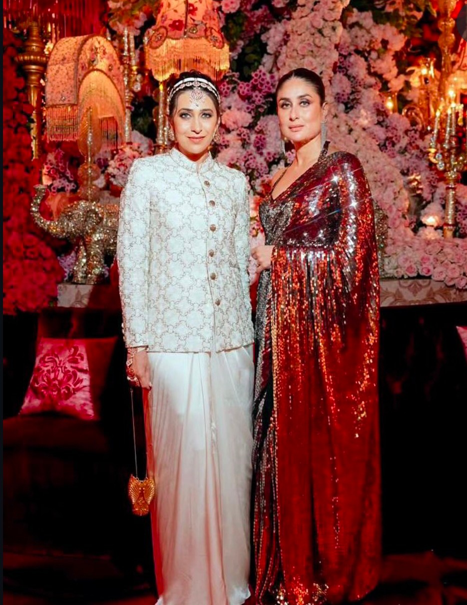 Kareena Kapoor Khan and Karishma Kapoor